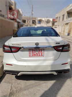 نیسان مەگزیما